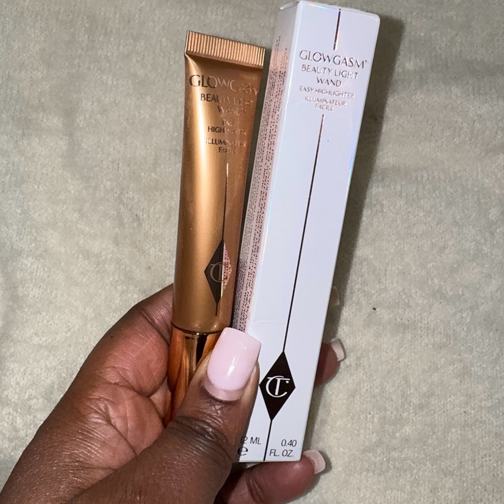 Charlotte Tilbury Glowgasm Beauty Light Wand - Gold